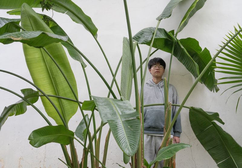 © HuaGe Shang - Image from the You Don't Know What I am Thinking photography project