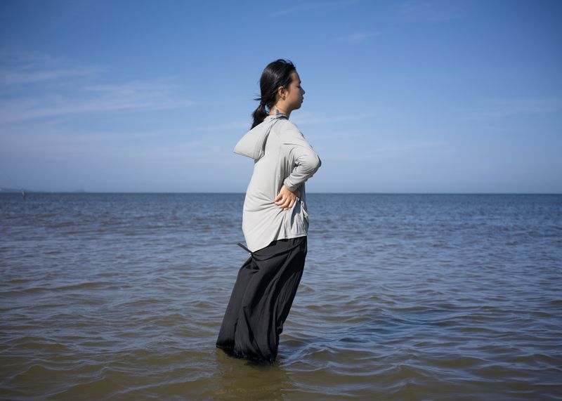 © HuaGe Shang - Image from the You Don't Know What I am Thinking photography project