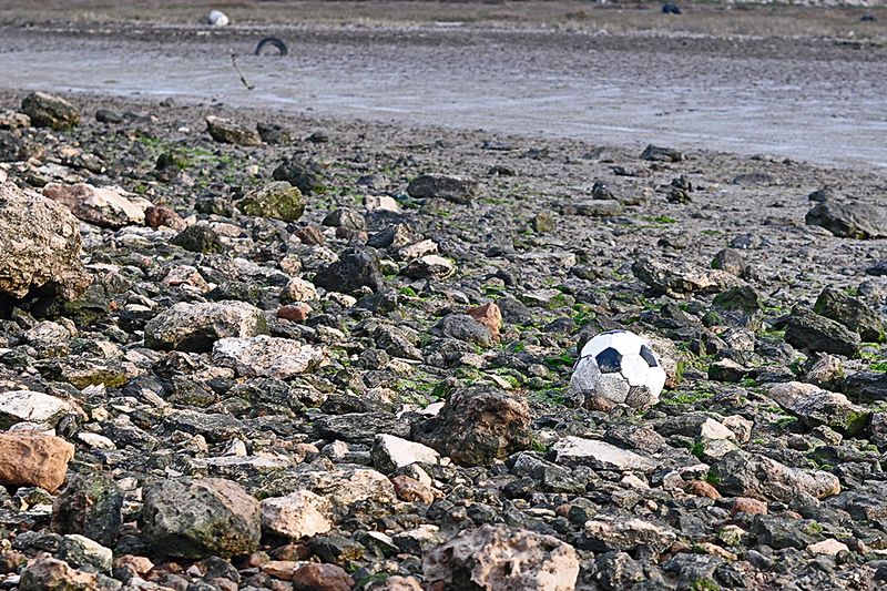 © Horacio Culaciatti - Image from the Gabinete de objetos hallados. photography project