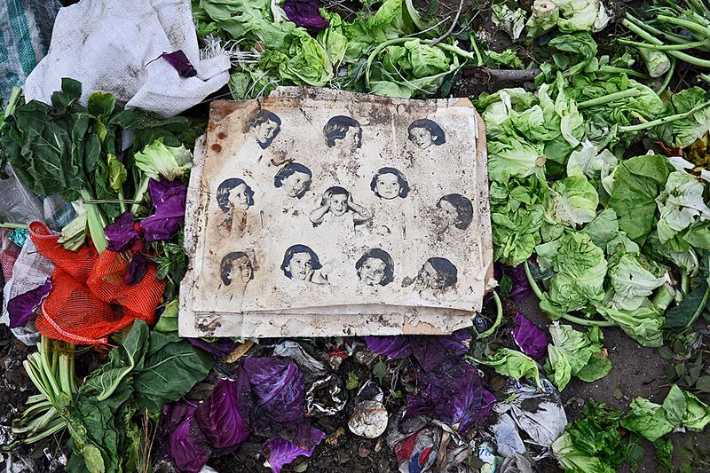 © Horacio Culaciatti - Image from the Gabinete de objetos hallados. photography project