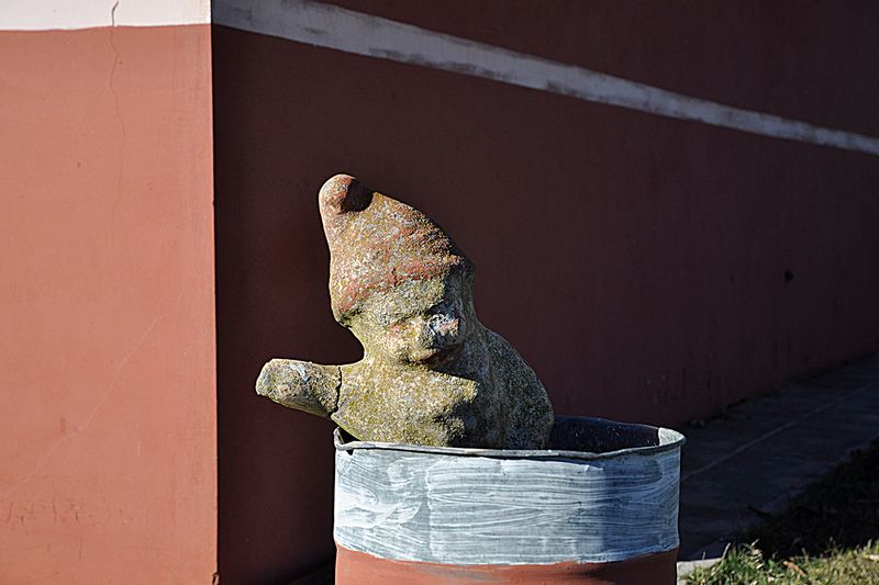 © Horacio Culaciatti - Image from the Gabinete de objetos hallados. photography project