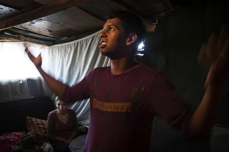 © Gianmarco Maraviglia - Camp Konic, Podgorica, Montenegro. In the camp most of the shacks has no water noe elettricity.
