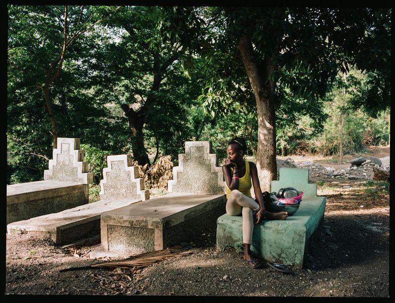 © Thomas Freteur - Image from the Le tombeau photography project