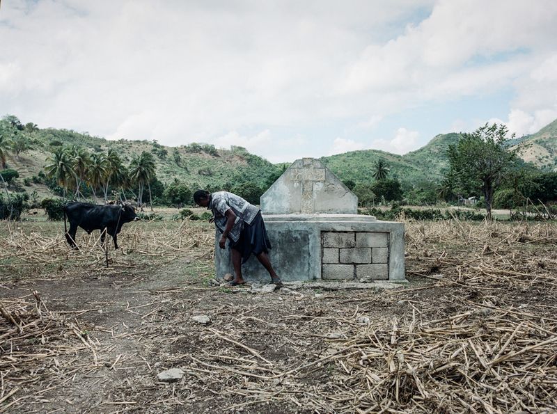 © Thomas Freteur - Image from the Le tombeau photography project