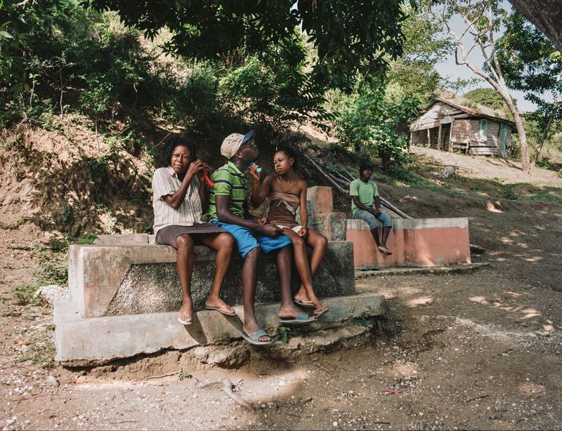 © Thomas Freteur - Image from the Le tombeau photography project