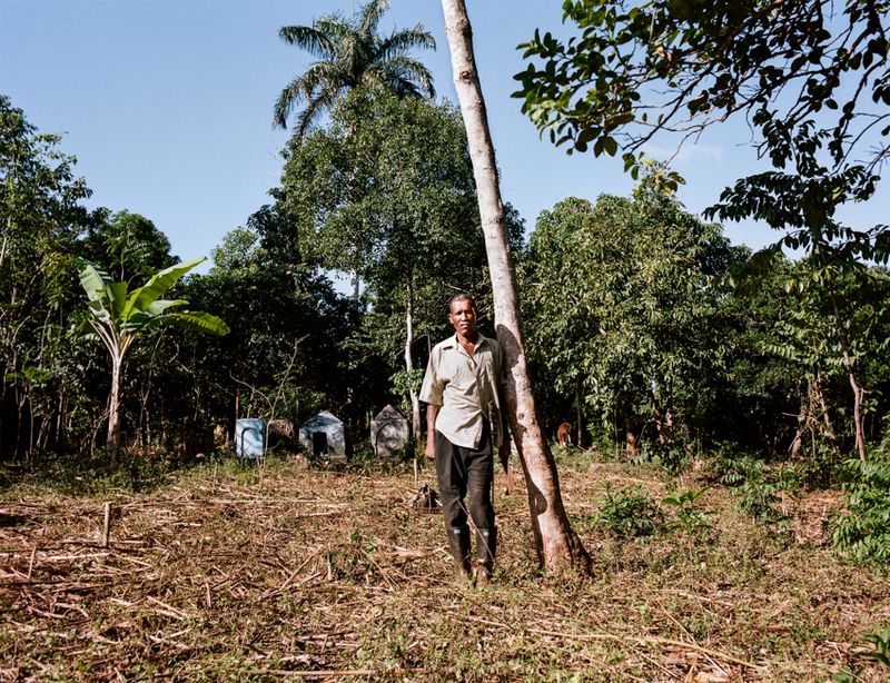 © Thomas Freteur - Image from the Le tombeau photography project