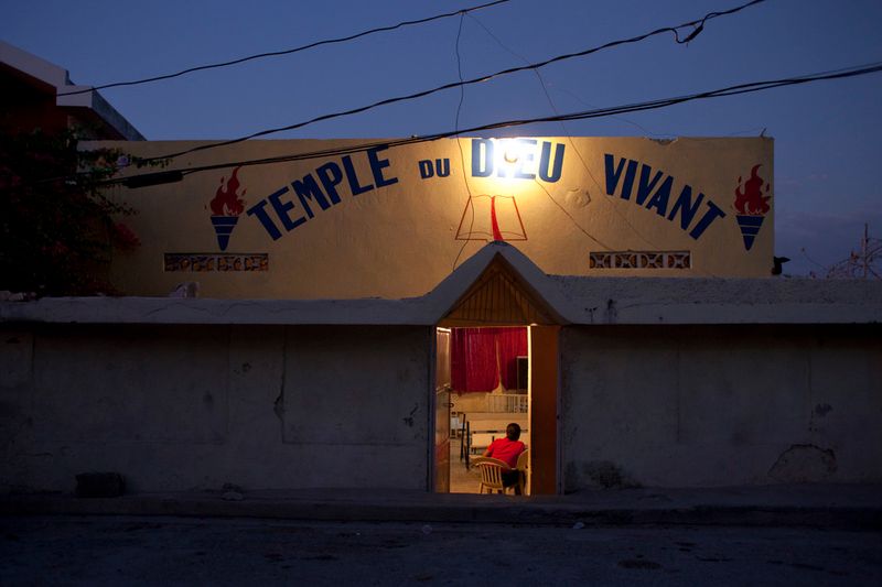 © Thomas Freteur - Eglise Protestante, Temple du Dieu Vivant, Port-au-Prince, Haïti