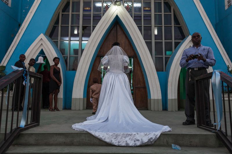 © Thomas Freteur - Image from the "Si Bondyé vlé" (If God wants) - Haiti, 2012 photography project