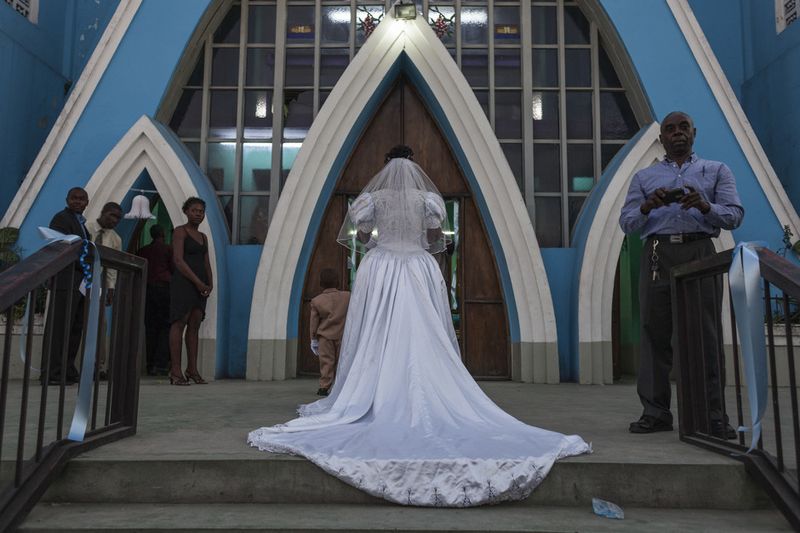 © Thomas Freteur - Image from the "Si Bondyé vlé" (If God wants) - Haiti, 2012 photography project