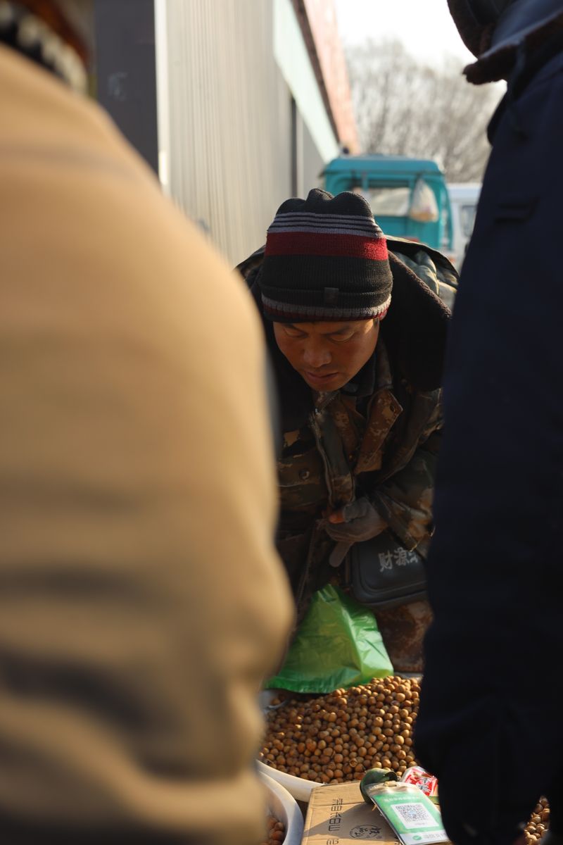 © yixu wang - Image from the Home is where the smoke rises photography project