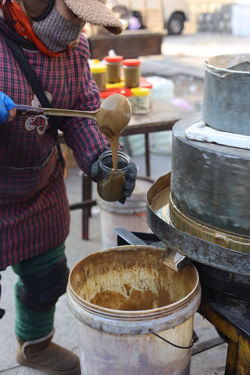 © yixu wang - Image from the Home is where the smoke rises photography project