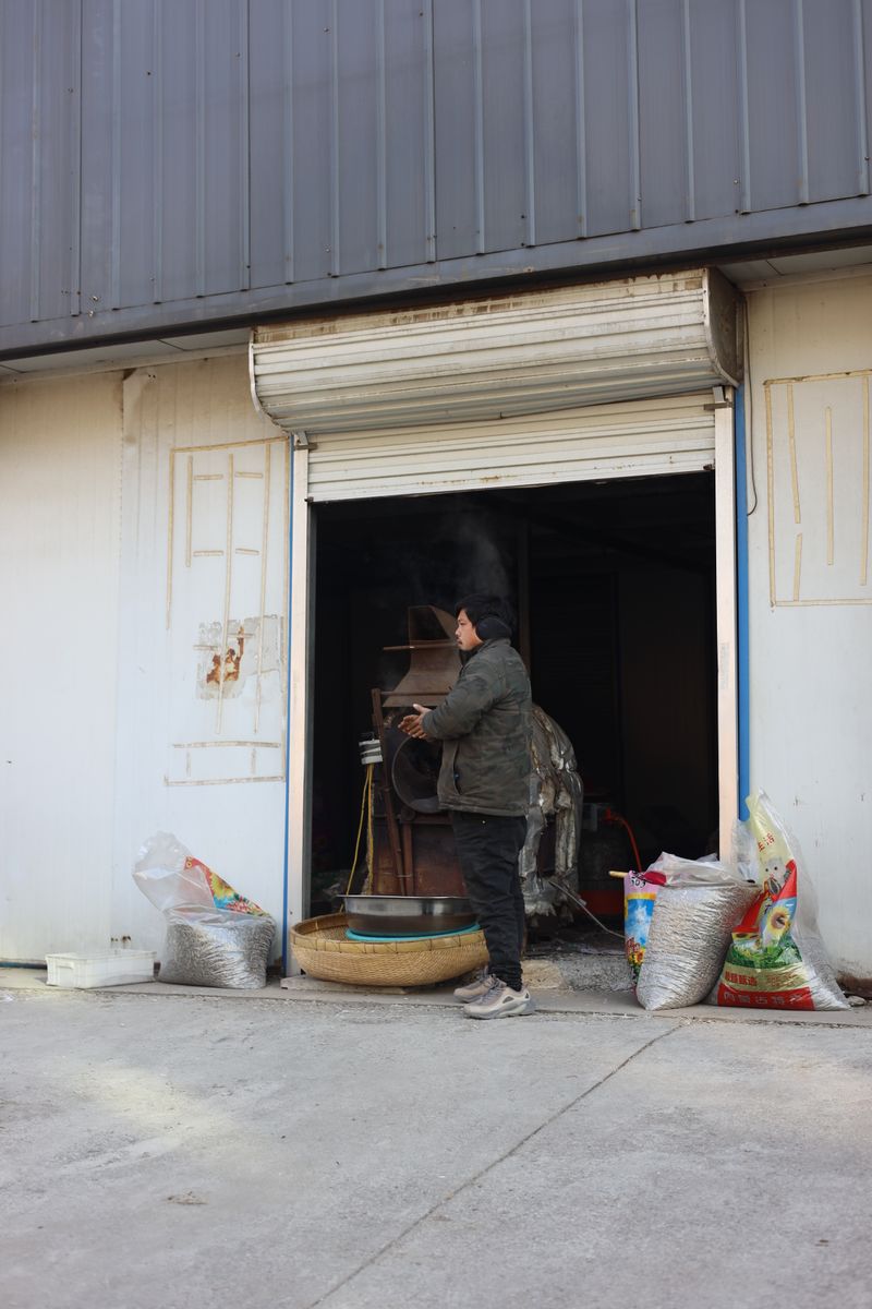 © yixu wang - Image from the Home is where the smoke rises photography project