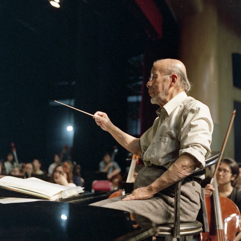 © Yang Zhou - Image from the How to Grow Old photography project