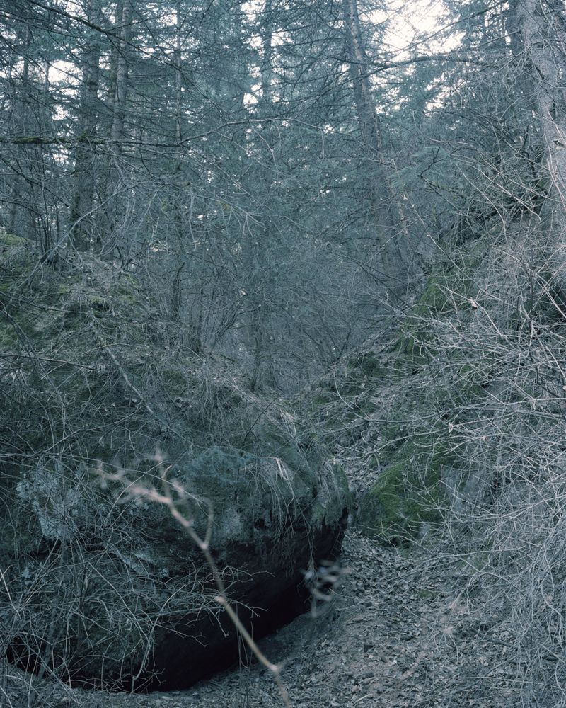 © Yang Zhou - Image from the Sites of Myths photography project