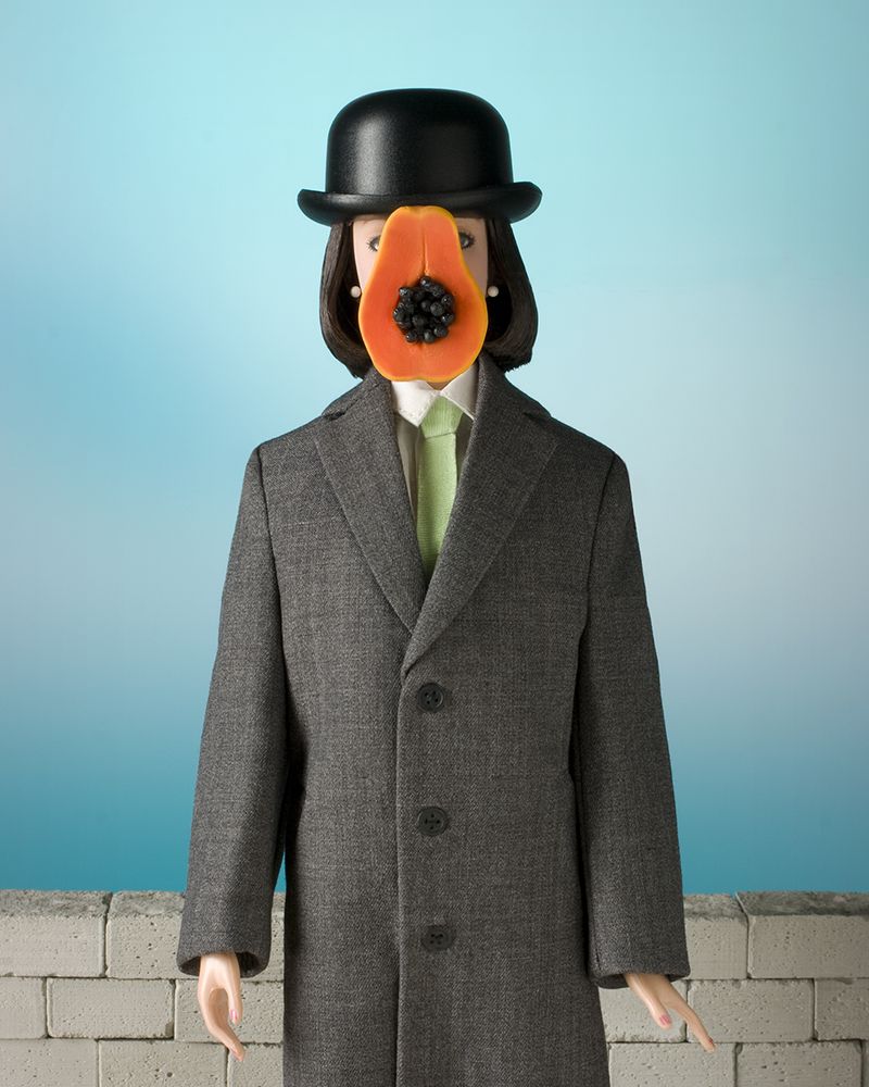 © Grace Weston - Ceci N'est Pas un Homme (after Magritte's Son of Man)