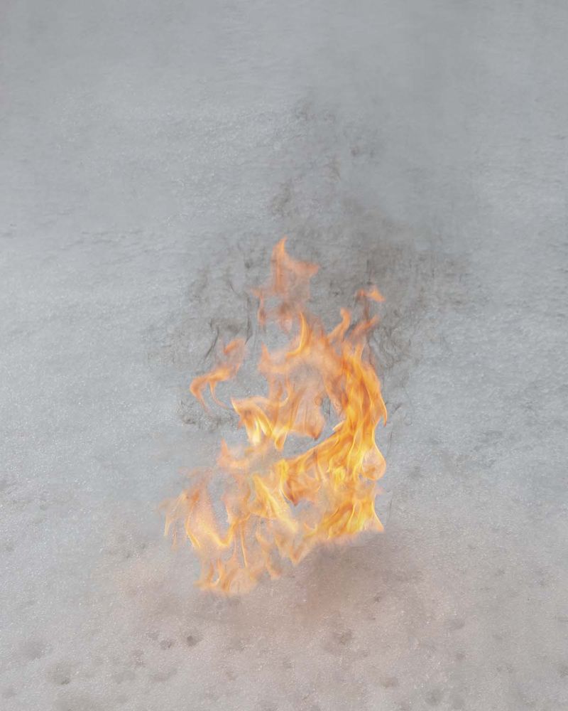 © Riccardo Androni - Image from the riconoscersi attimi sospesi di fragilità in divenire disturba photography project