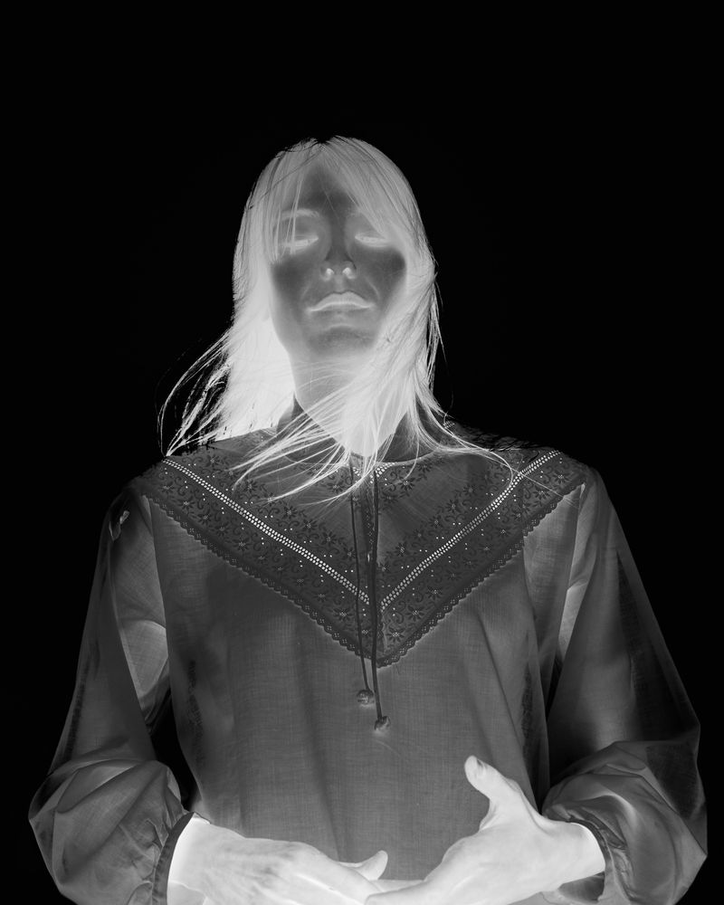 © Riccardo Androni - Image from the The disturbing realization of oneself as a continuum of fragility, suspended in time photography project