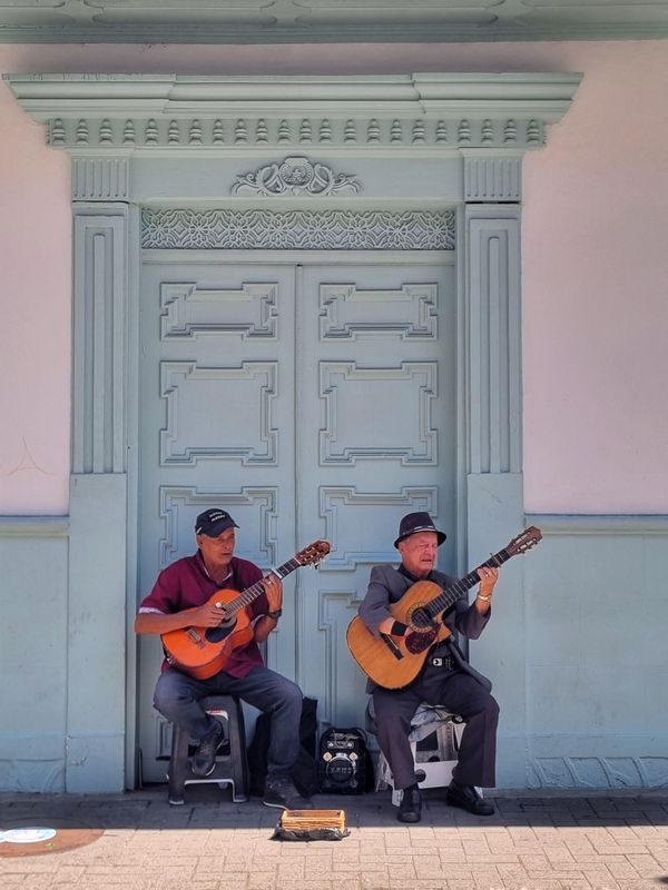 © Ana Angel - Los bambuqueros de la 6ta, numero 3