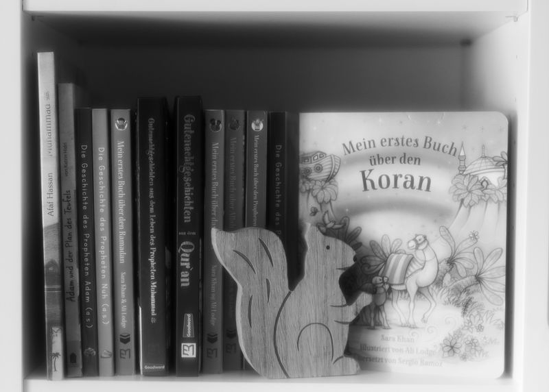 © Ola Skowrońska - A children's book called my "My first Koran" in Heda's daughters' room.