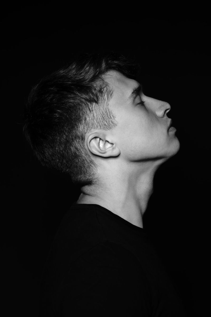 © Sergey Yudin - Sideways