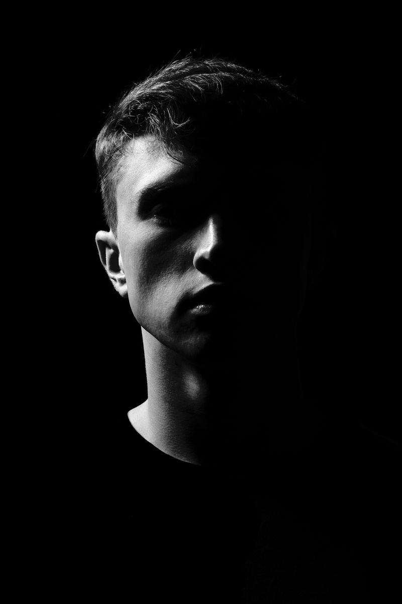 © Sergey Yudin - Dark shadow