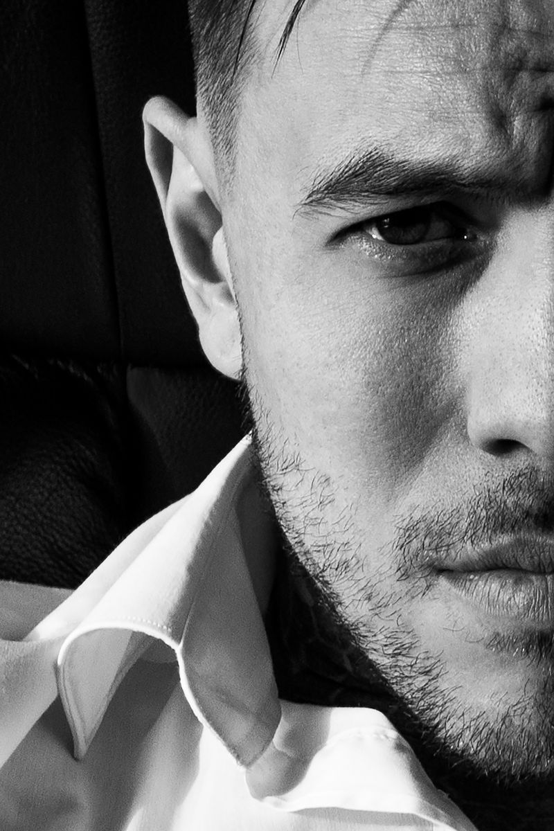 © Sergey Yudin - Image from the Office workdays photography project