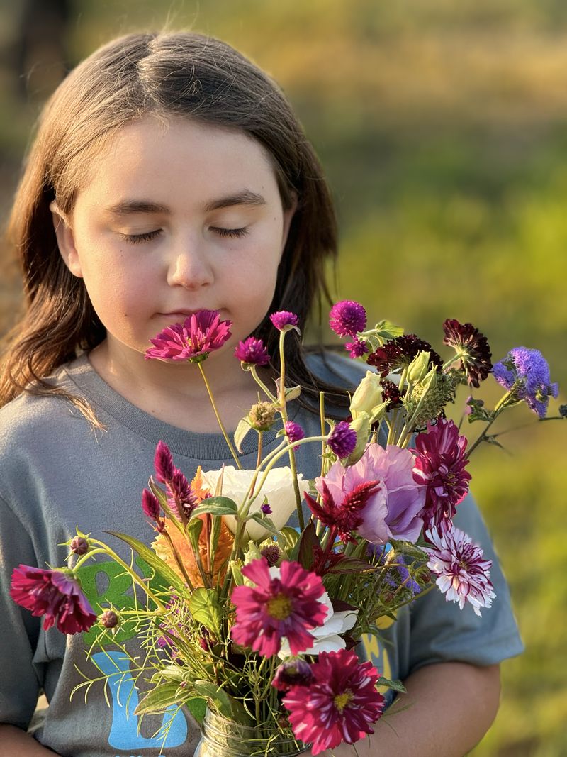 © Cynthia Penter - Image from the Mes Fleurs... Finding Beauty in Family and Friends photography project