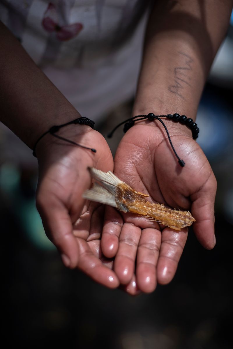 © Alejandra Arévalo - Image from the Entre otra Montaña (Between another mountain) photography project