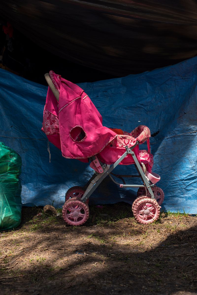 © Alejandra Arévalo - Image from the Entre otra Montaña (Between another mountain) photography project