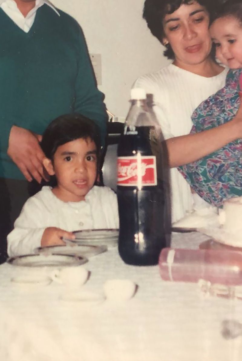 © Alejandra Arévalo - Archive photo, 1994, Mexico City, Mexico. Yolanda and her family at her sister's birthday.