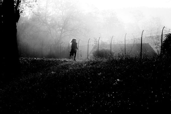 © Alicja Brodowicz - Image from the Learning to Swim photography project