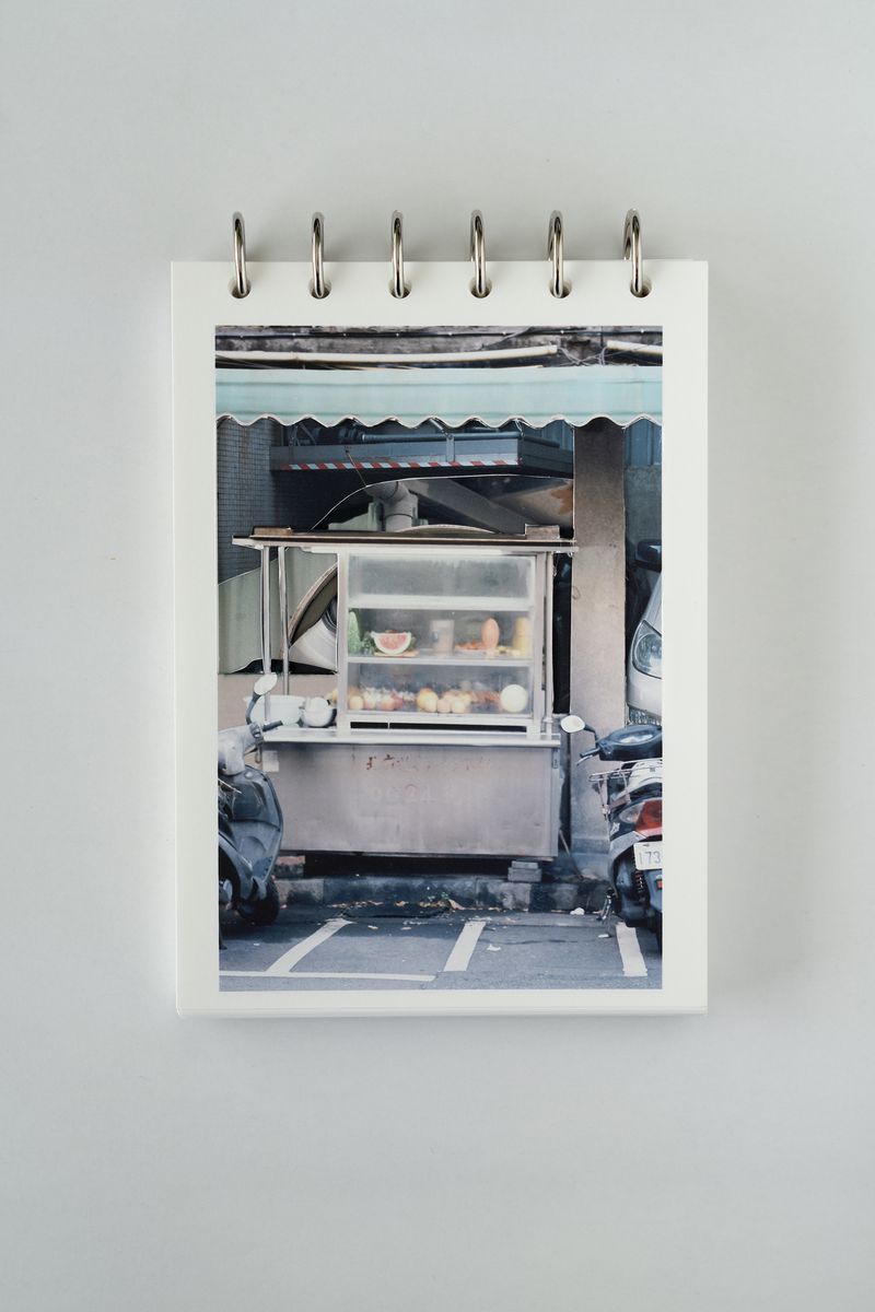 © Hiro Shinozuka - Image from the 記憶の重なり reminds me of myself photography project
