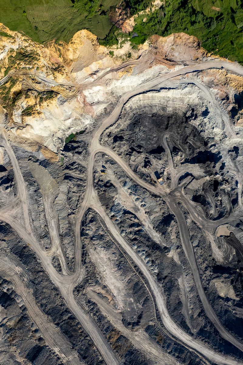 © Sebastian Bühler - Image from the Toxic Aesthetics photography project