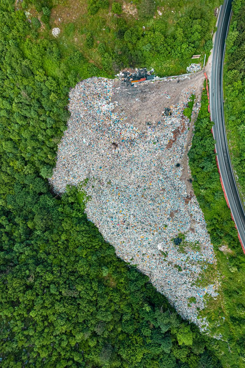 © Sebastian Bühler - Image from the Toxic Aesthetics photography project