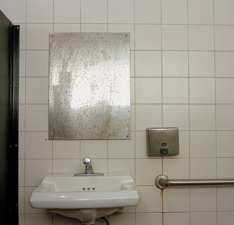 © Valerie Catalan - Image from the In Vain photography project