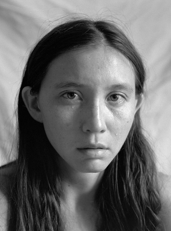 © Kimbra Audrey - crying 2, self-portrait