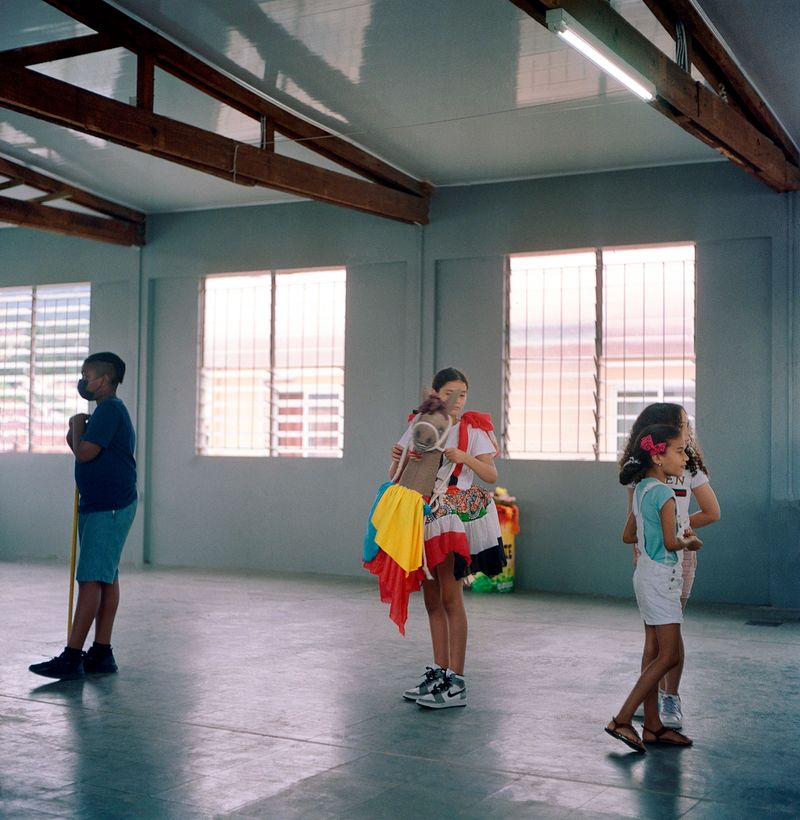 © Kelly-Ann Bobb - Image from the Vecina: Nay-bah photography project