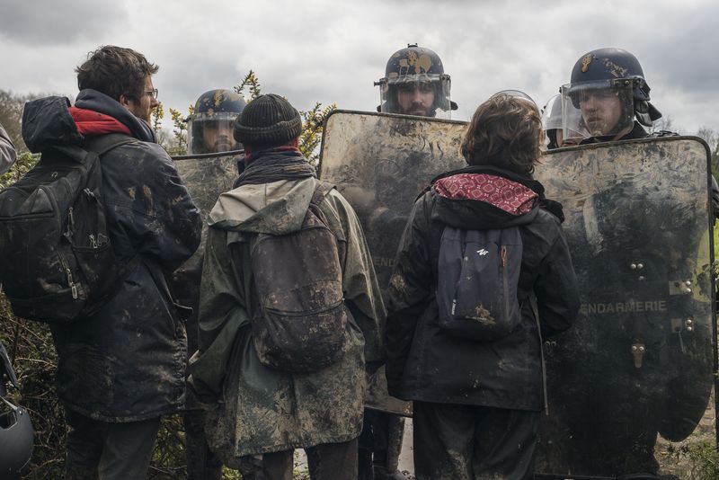 © Penelope Thomaidi - Inhabitants defending the 100 Noms collective, ZAD of Notre Dame des Landes, France, April 9th, 2018.