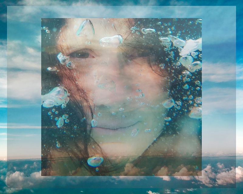 © Valerie Y O Kim - 08_Through the Looking Glass