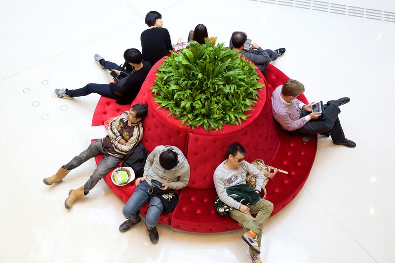 © Rebecco Ann Tess - Open to the Public(Elements Mall, Kowloon, Hong Kong, 2016)2017