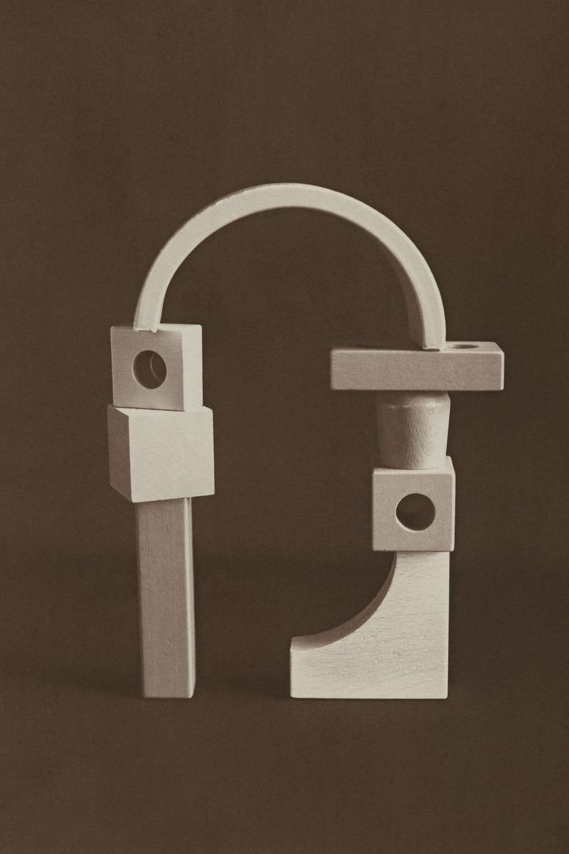 © Eleanor Oakes - Balancing Act (3)