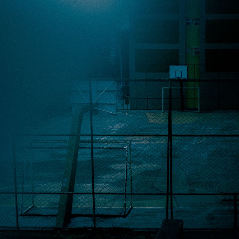 © José Roberto Bassul - Image from the Every shadow is a little bit of light photography project