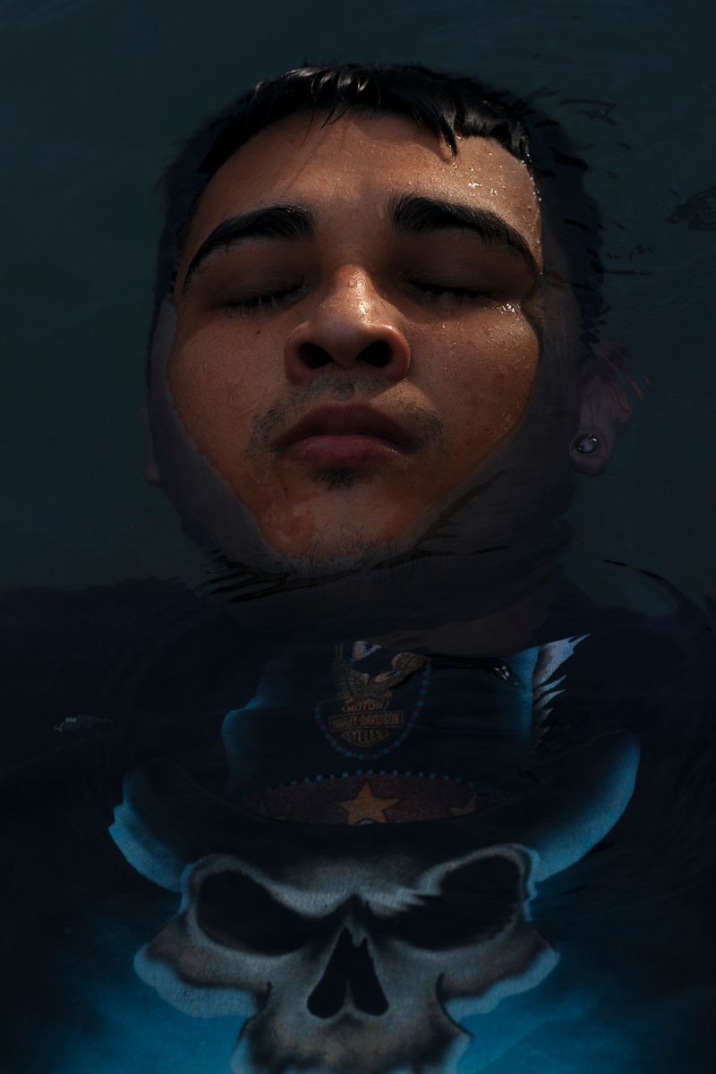 © Federico Vespignani - Image from the Por Aquí Todo Bien photography project