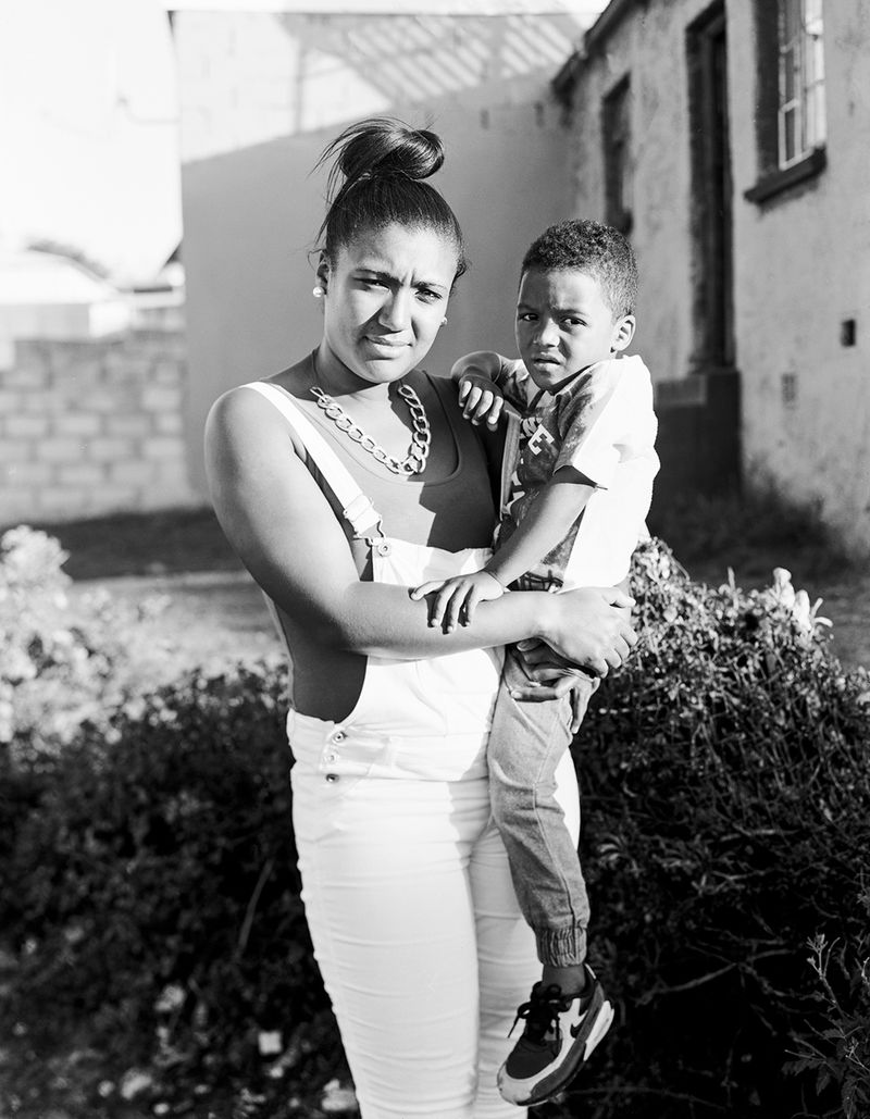 © Farren van Wyk - Taylah and Rivers (2016)