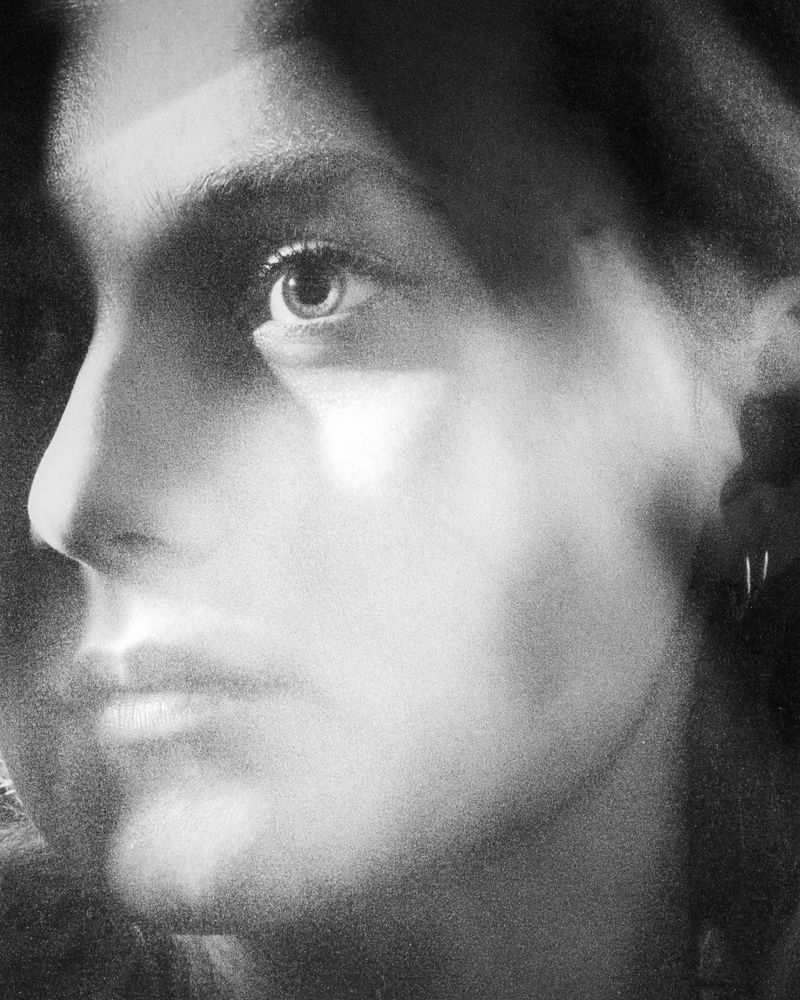 © Andy Happel - Image from the How to Disappear Completely photography project