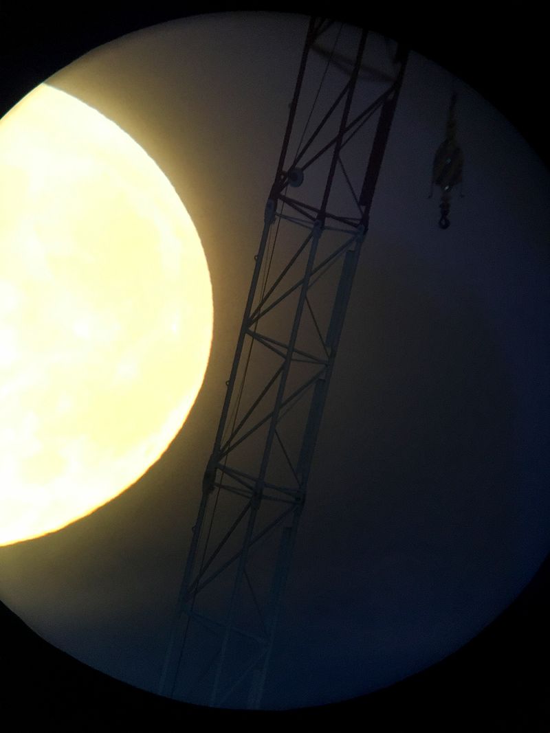 © Mimi Mollica - Image from the Moon City photography project