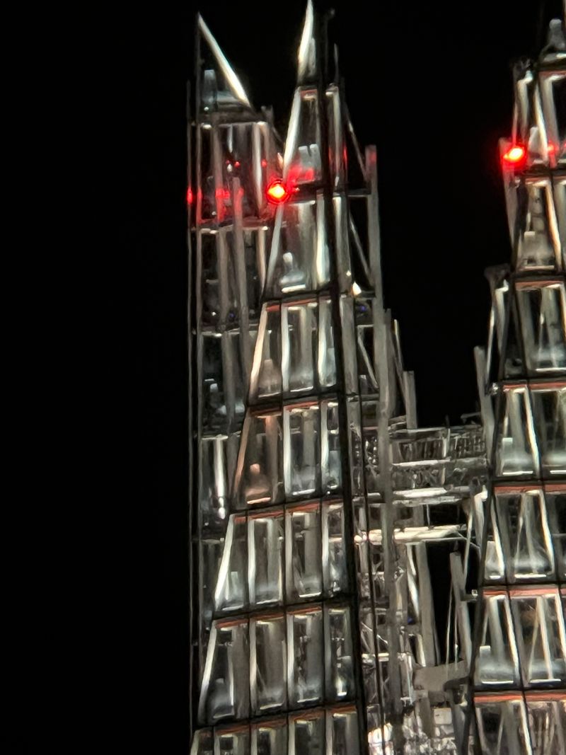 © Mimi Mollica - Image from the Moon City photography project