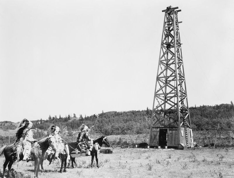 © Teo Becher - First Nation Stoney were receiving payment for oil lease rights in their reserve, 1929.
