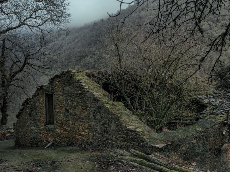 © Adra Pallón - Image from the Demothanasia. Death by depopulation. photography project