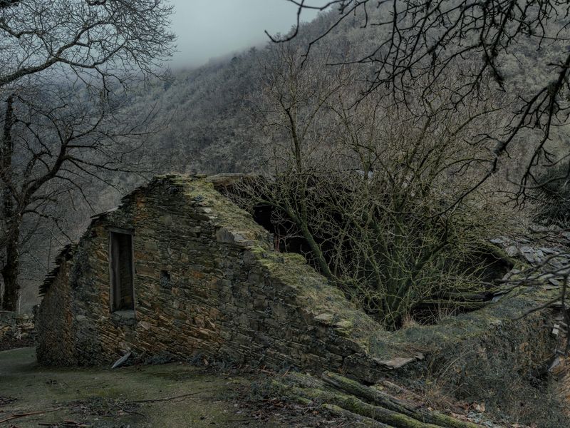© Adra Pallón - Image from the Demothanasia photography project